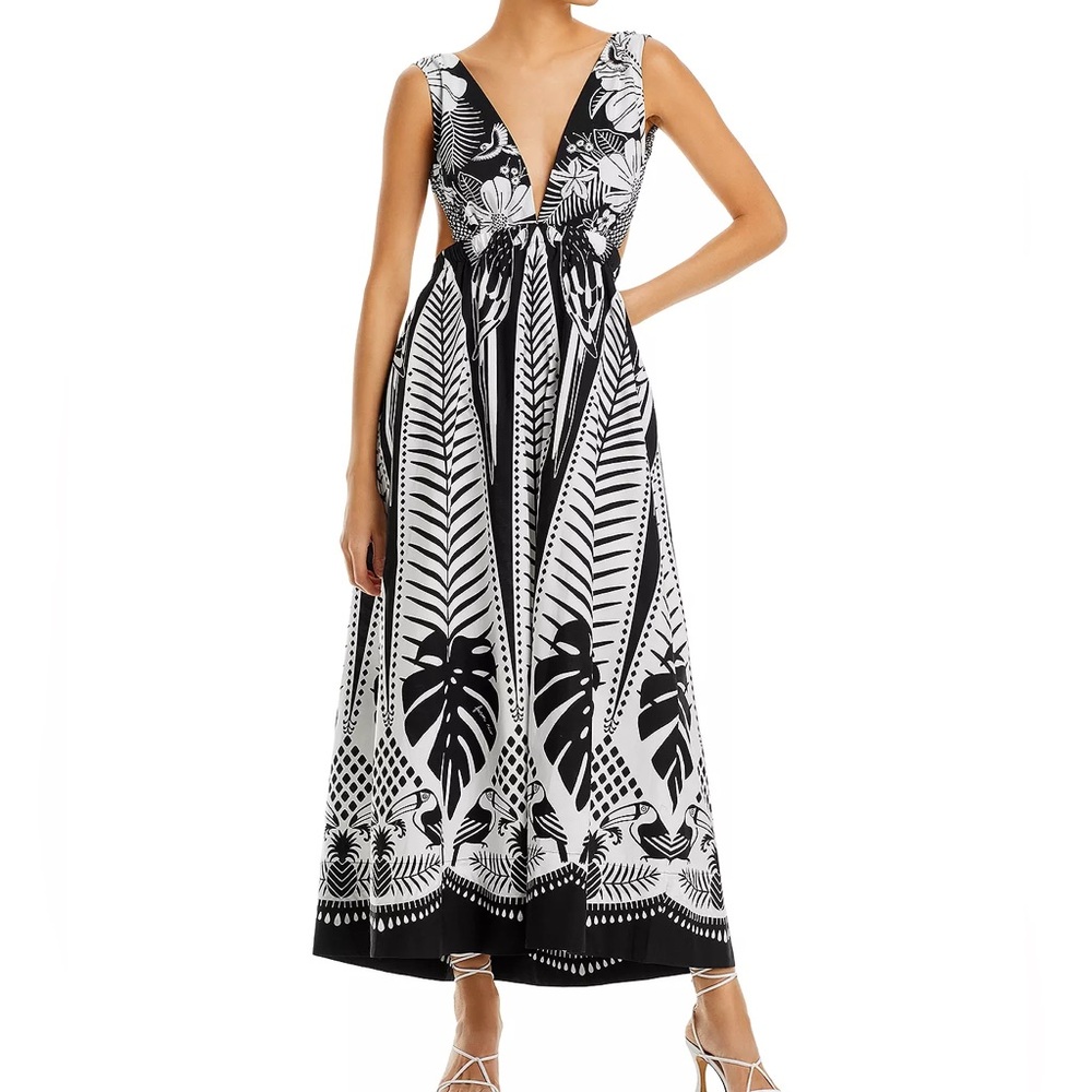 FARM Rio
Macaw Elegance Maxi Dress